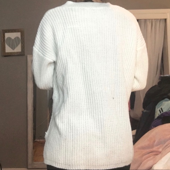 V neck knitted sweater - Picture 3 of 3